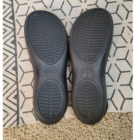 CROCS KADEE FLAT IN BLACK, SZ 10 - Picture 9 of 13